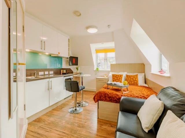 uhomes.com | 学生の宿泊施設、住宅、アパート、賃貸アパート