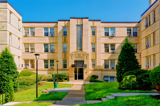 Park Crest Apartments