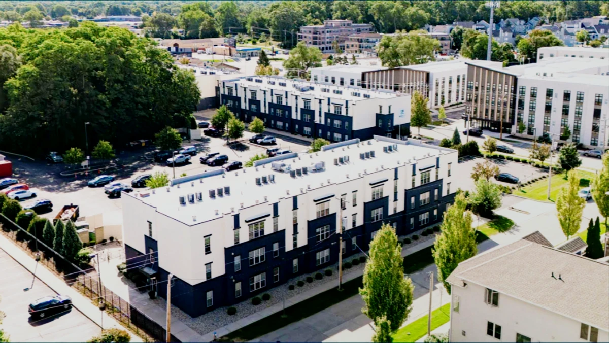 Irish Row – Studentenunterkunft in Nambende
