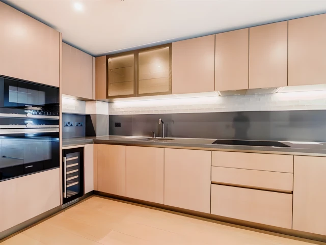 LH-Salisbury House 4