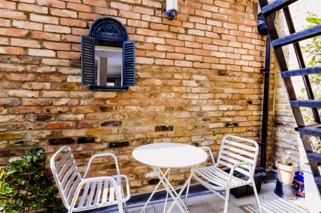 LH-27A Rathbone St 4