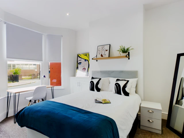 131 Edinburgh Road 3