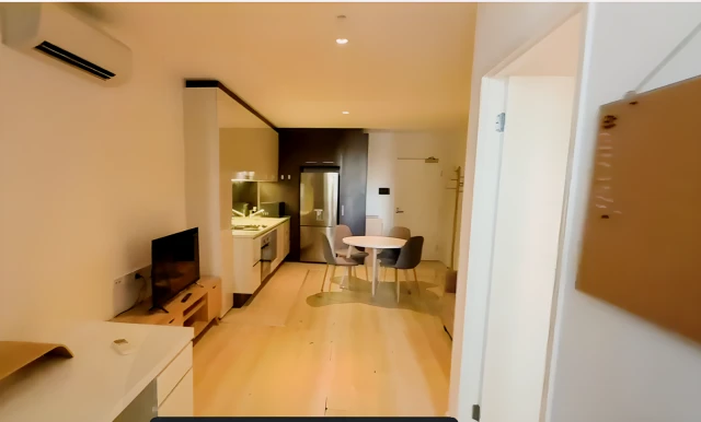 639 Lonsdale Street 2