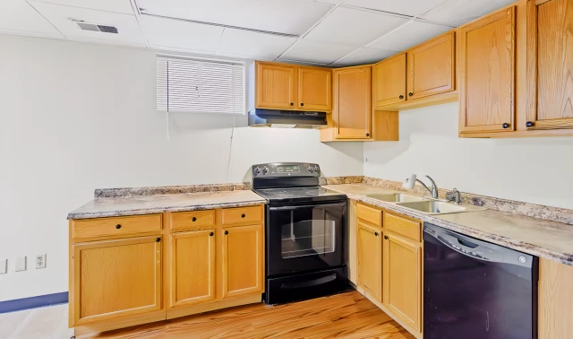 28-32 Hollister Street 4