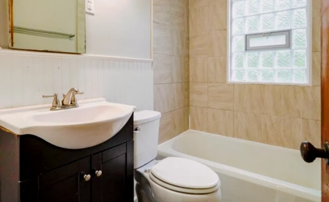 207-215 E. Hudson Street 3