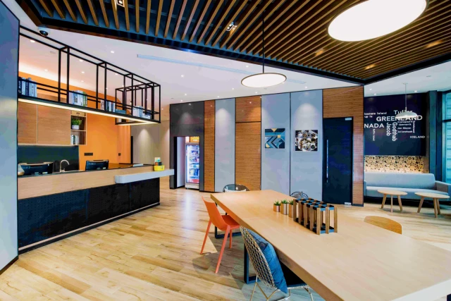Qibao Wubaolu Store - CJIA Apartment 1