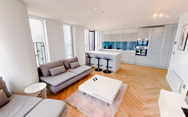 Elizabeth Tower 4