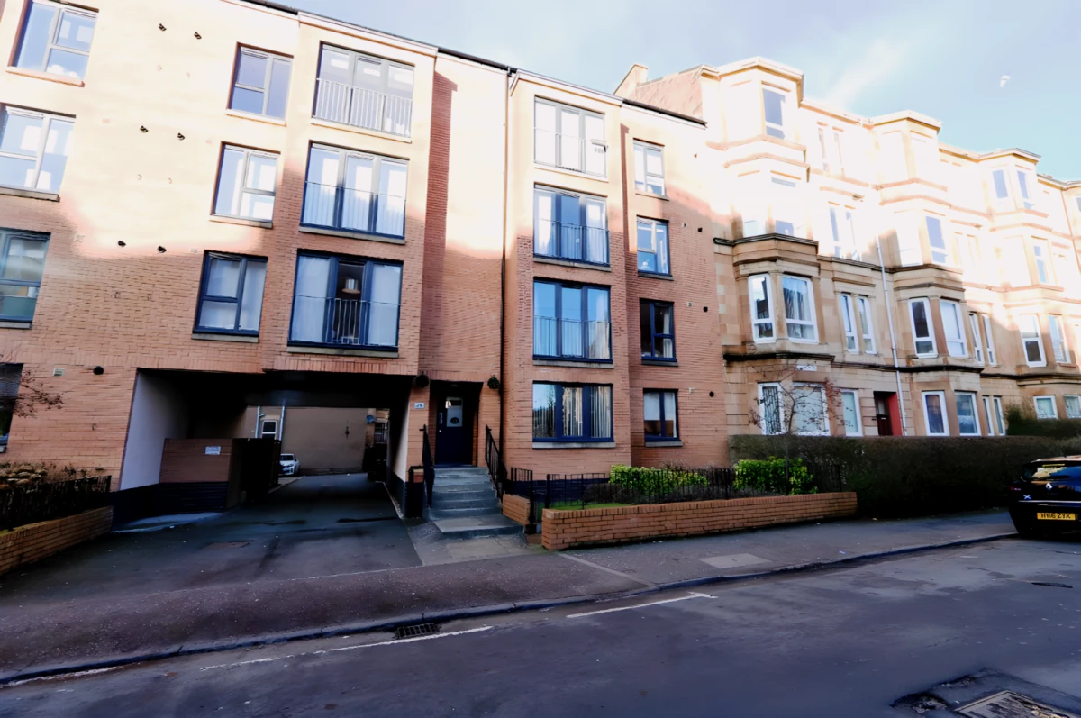 Lochleven Road, G42 9JJ 0