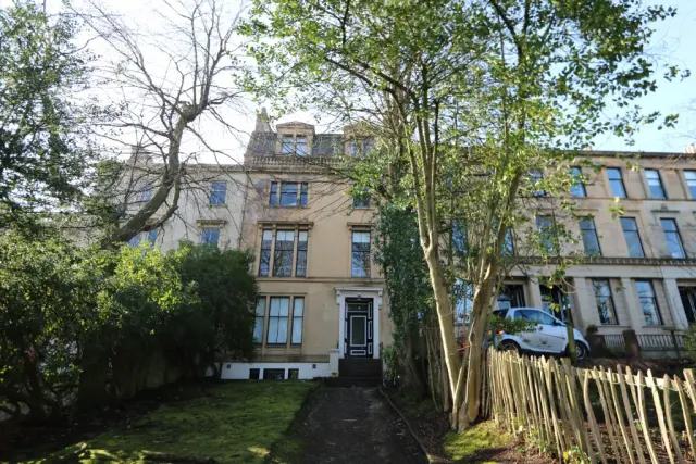 Hamilton Drive, G12 8DN 0