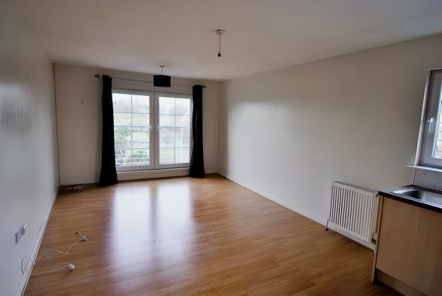 Cumbernauld Road, Dennistoun, GLASGOW, G33 1