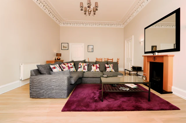 Lynedoch Street, G3 6EF 4