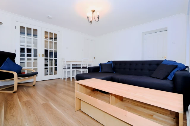 Royal Terrace, G3 7NT 3