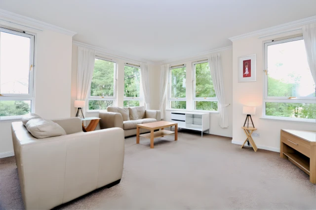 Cleveden Road, G12 0JN 4