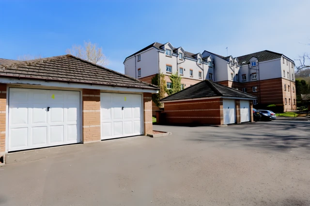 Cartbank Grove, G44 3JD 1