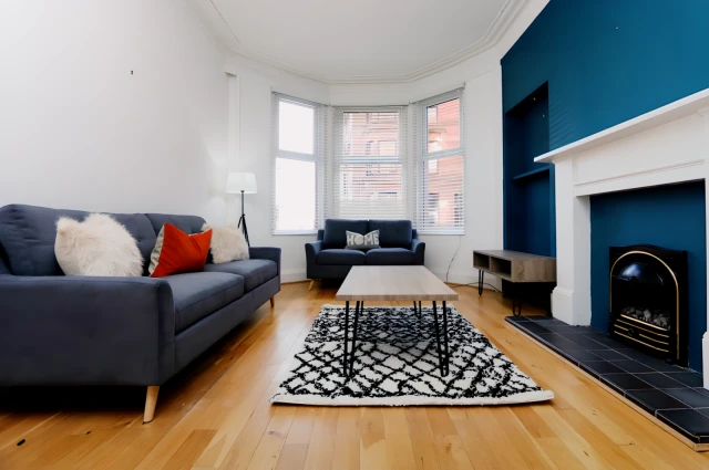 White Street , G11 5EB 1