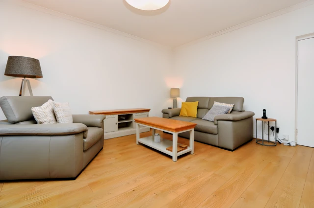 Hyndland Road, G12 9UX 4
