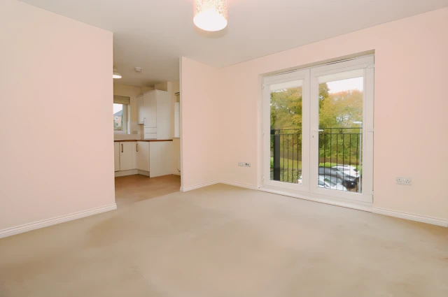 Kelvindale Court, G12 0HA 3