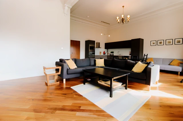 Victoria Crescent Road, G12 9DD 4