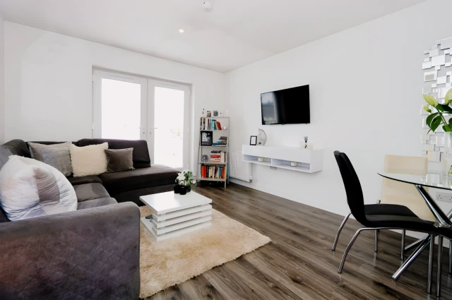 Prospecthill Circus, G42 0AH 1