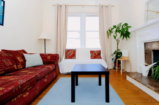 Willowbank Crescent, G3 6NA 4