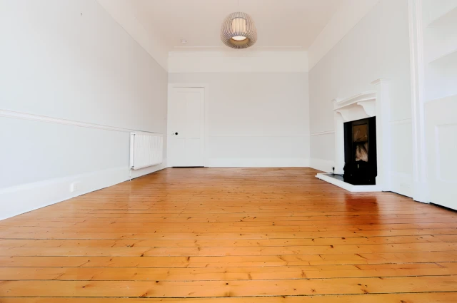 Airlie Street, G12 9SN 3
