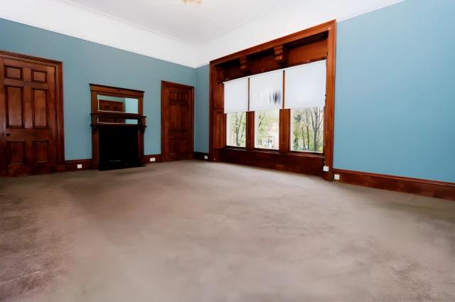 Cleveden Drive, G12 0NU 1