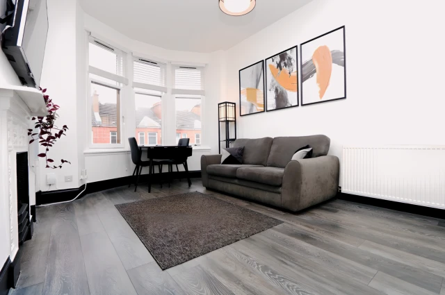 Dumbarton Road, G11 6HZ 3