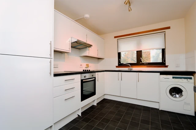 Turnberry Road, Hyndland G11 5AL 1