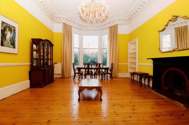 Princes Terrace, G12 9JW 2