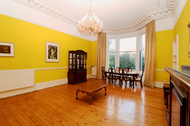 Princes Terrace, G12 9JW 3