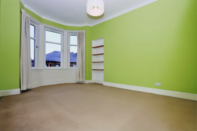 Bolton Drive, Mount Florida G42 9DS 1