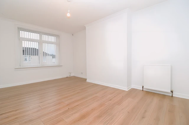 Lochlibo Avenue, G13 4AE 2
