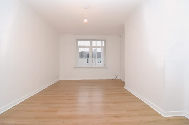Lochlibo Avenue, G13 4AE 3