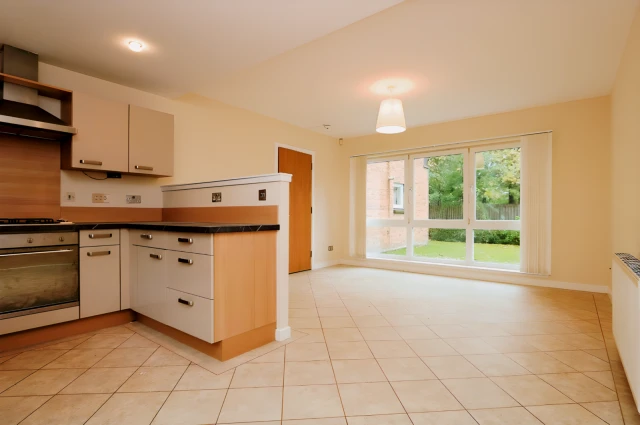McPhail Street, G40 1AN 4