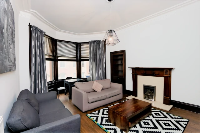 Vinicombe Street, G12 8BH 2