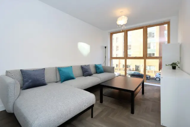 Yorkhill Street, G3 8ER 2