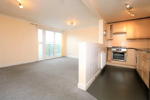 Maryhill Road, Maryhill G20 7TB 4