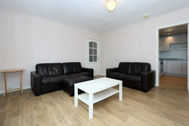 Abbeydale Way, G73 4HW 3