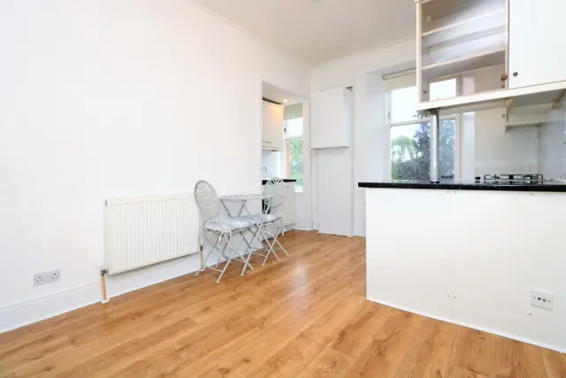Eastwood Avenue, G41 3NY 2