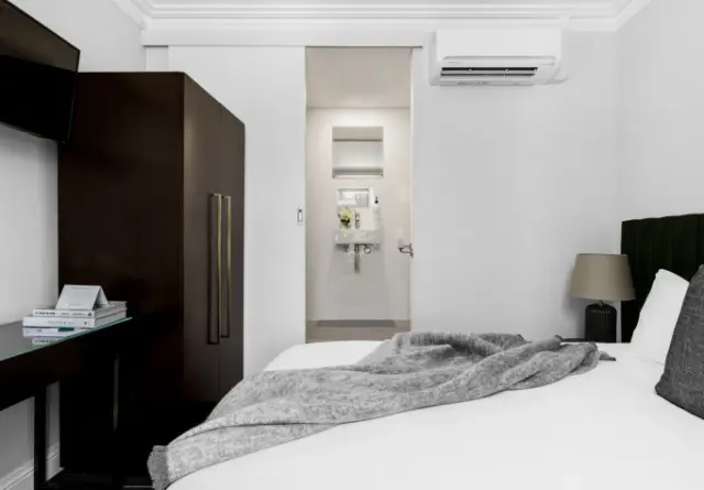 HOTEL CHALLIS POTTS POINT 4