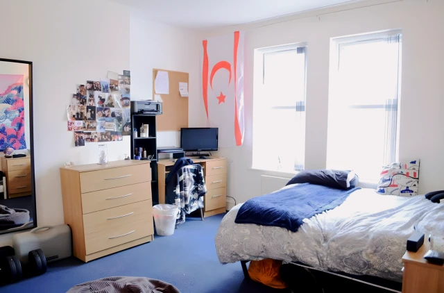 Entire Place·6B2B···201 Tiverton Road, Selly Oak 3