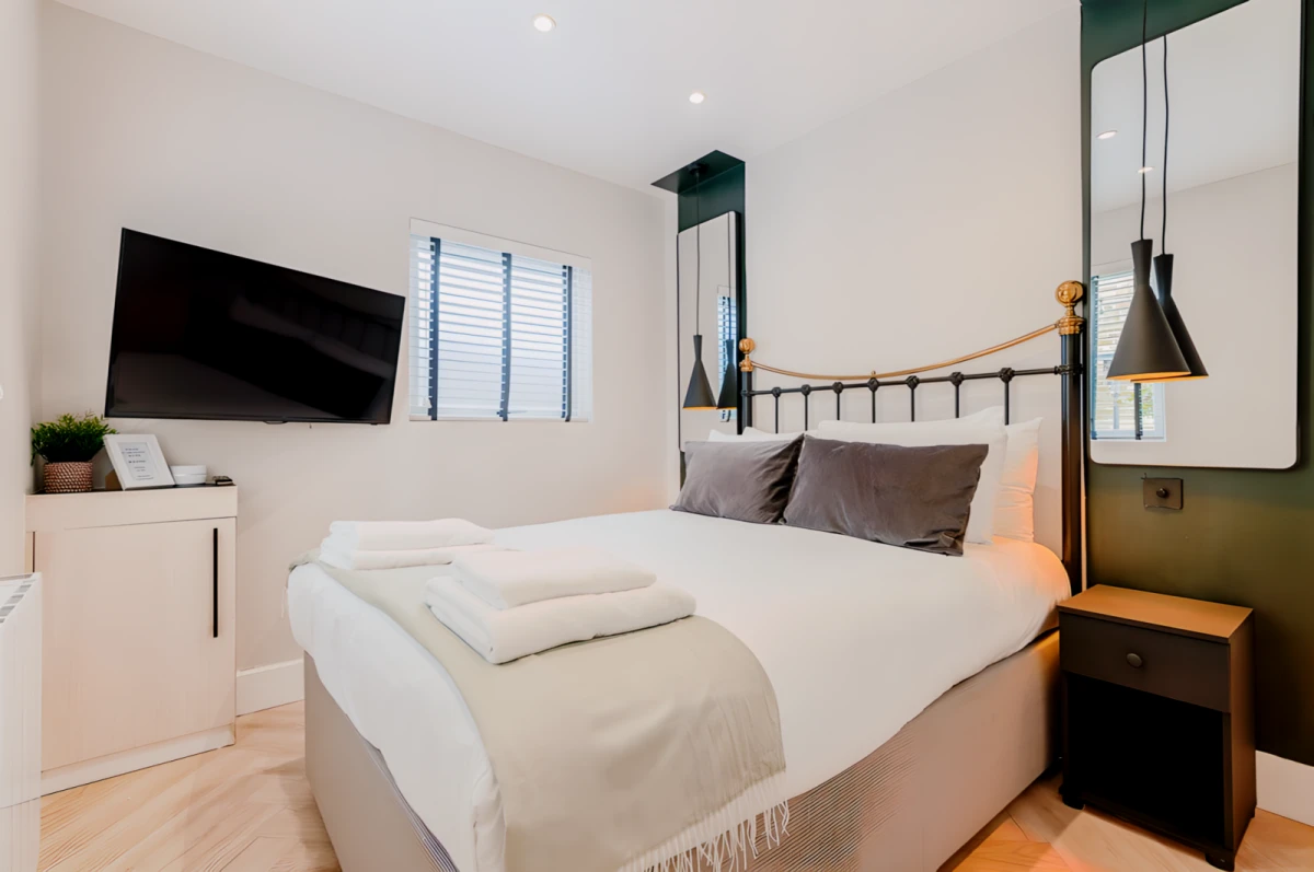 Elmfield Road 12110# 0