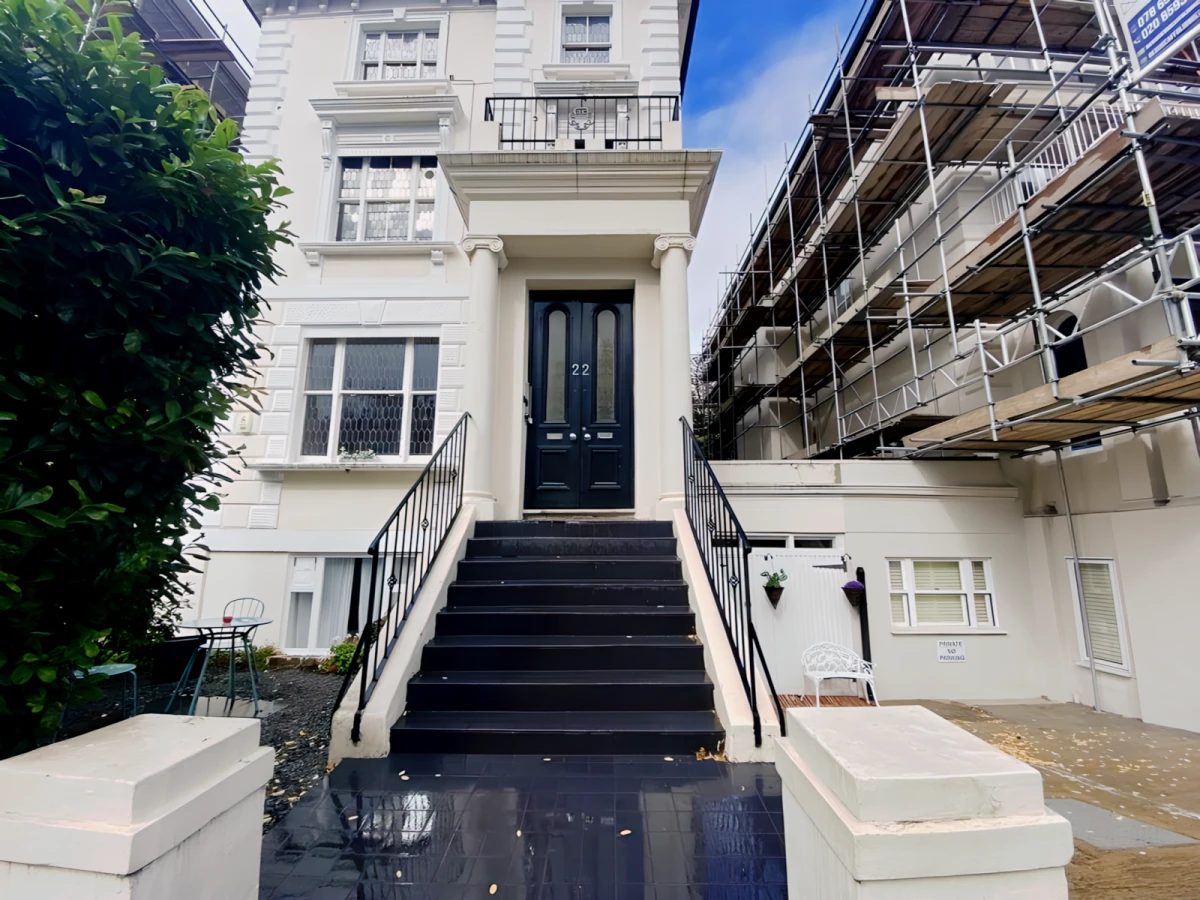 Buckland Crescent 10665# 0