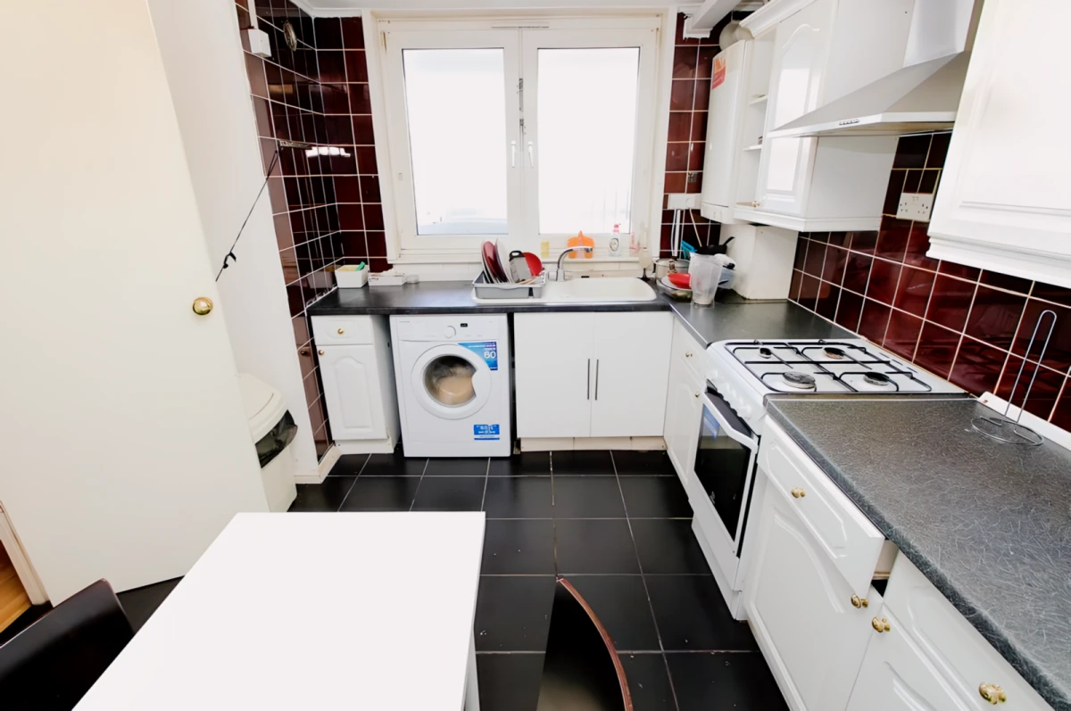 apartment near Foxton House, Albert Road 0