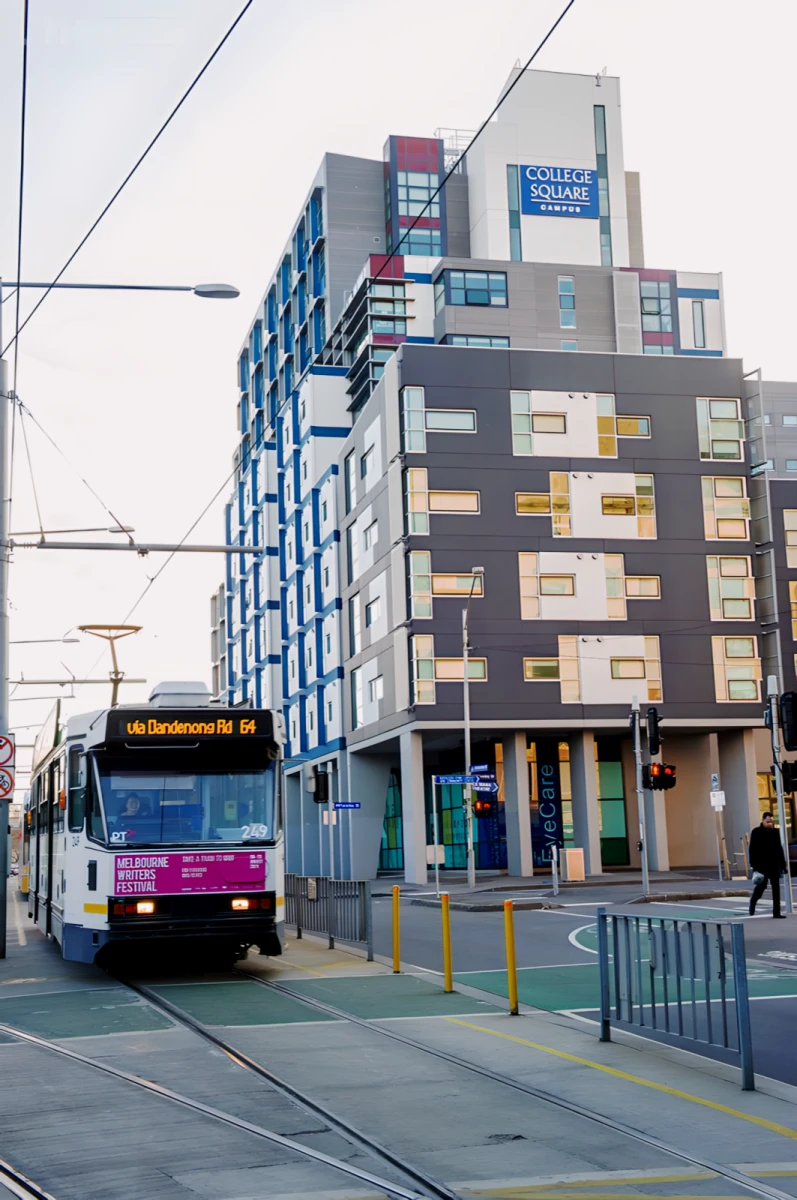 Student Living - 800 Swanston 0