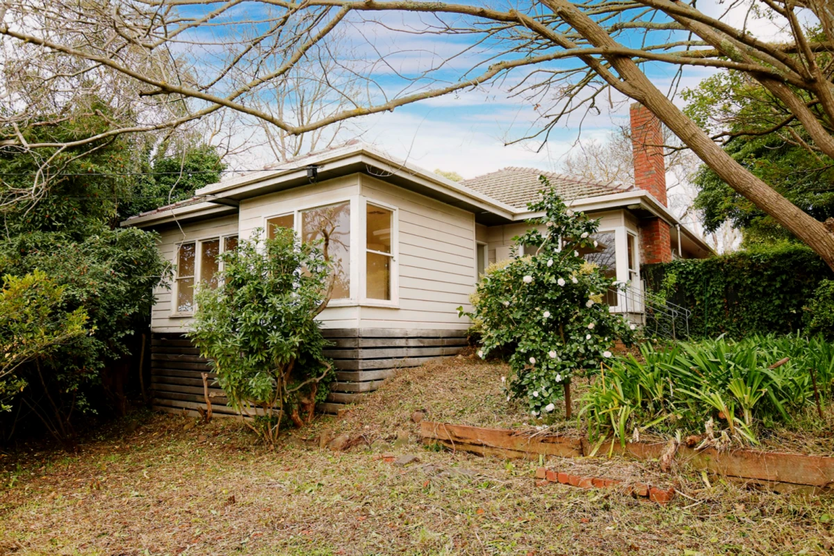 65 Russell Crescent, Doncaster East 0