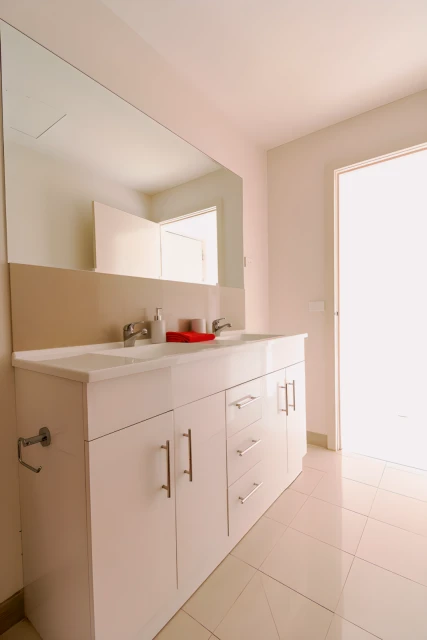 1023 Dandenong Road 4