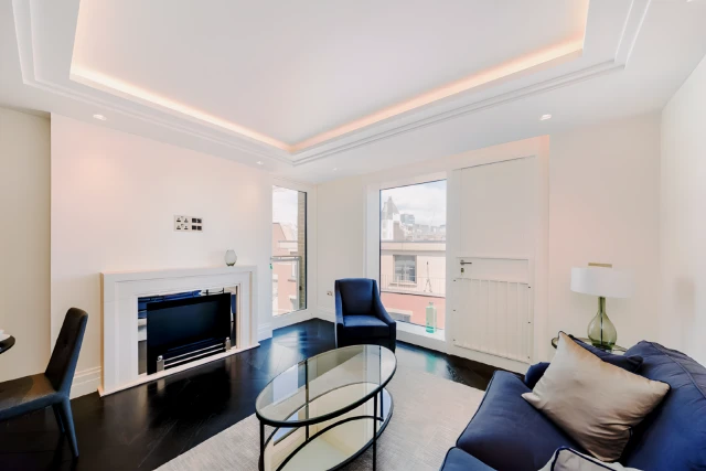 Wren House, 190 Strand, WC2R 2