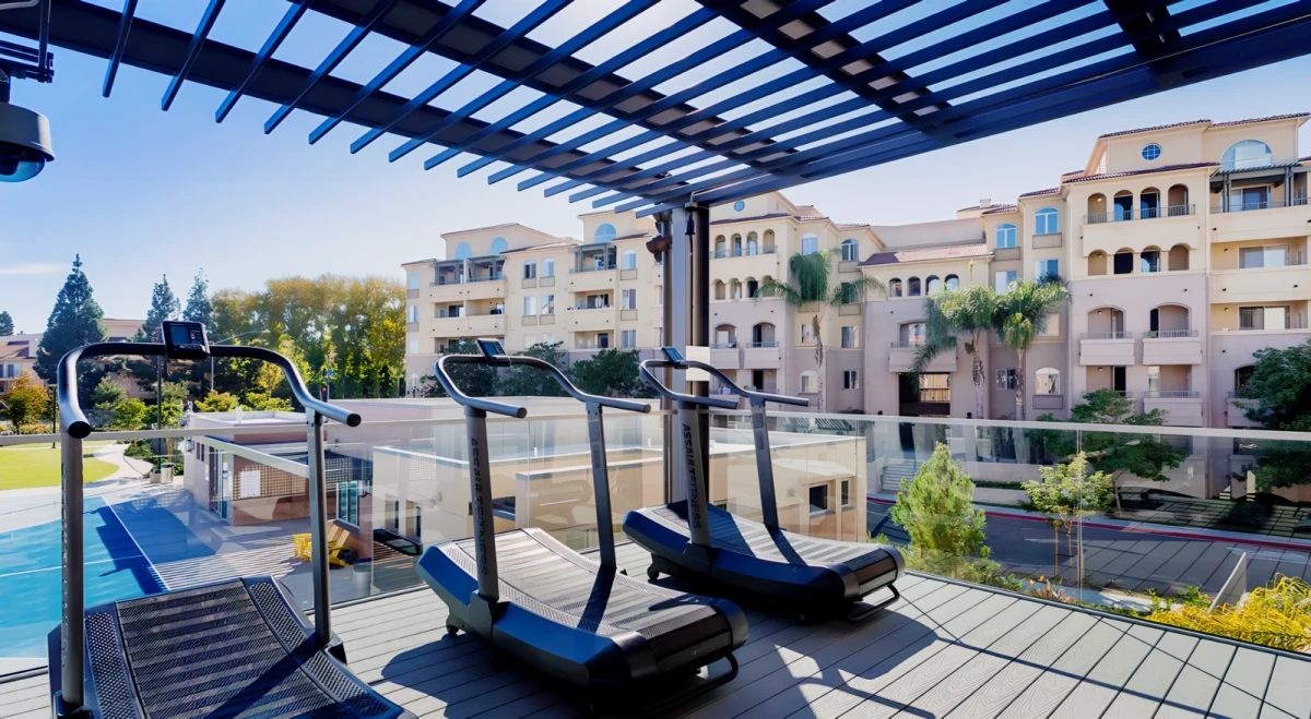 360 LUXURY APARTMENTS - chỗ ở sinh viên tại Thánh Điền - Phòng gym