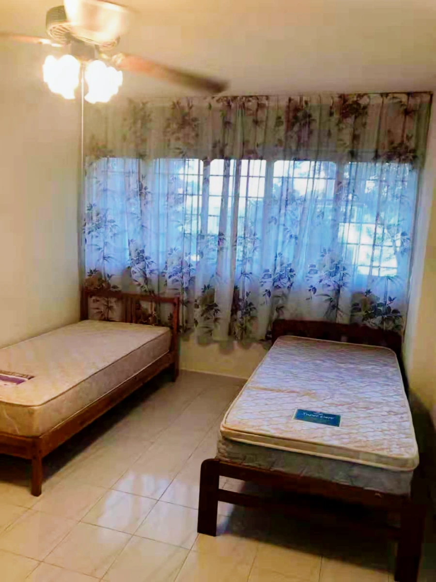 Blk 605 Clementi West St 1 0
